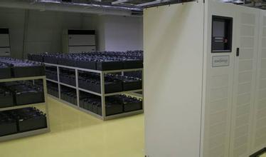 工商银行西单总行机房力博特蓄电池安装完毕